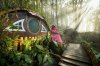 spot foto rumah hobbit di indonesia.jpg