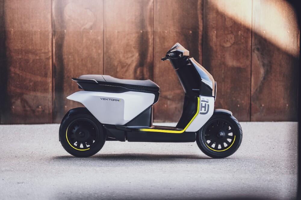Wah, Bajaj x Husqvarna Produksi Motor Listrik Mulai Juni 2022