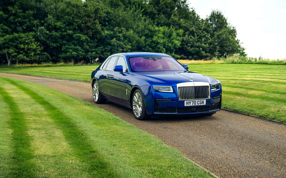 Yuk Melihat 2 Kemewahan Rolls-Royce Bespoke di Salon Prive